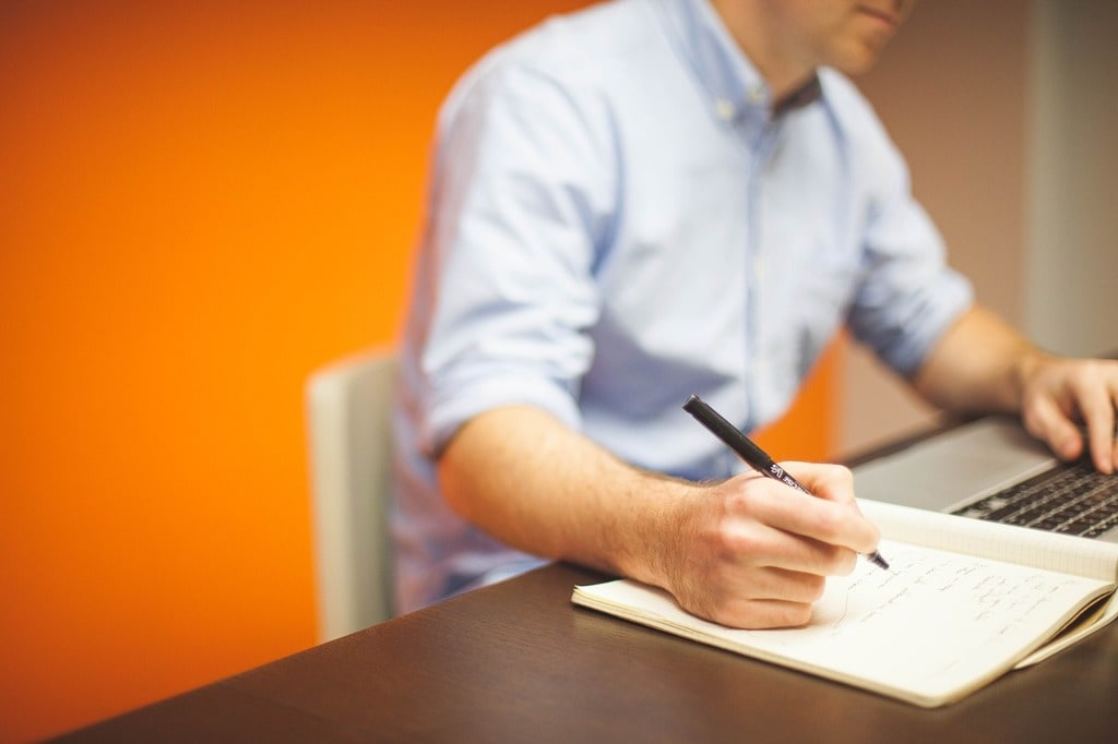 Stratégies pour atteindre objectifs ambitieux rapidement et efficacement